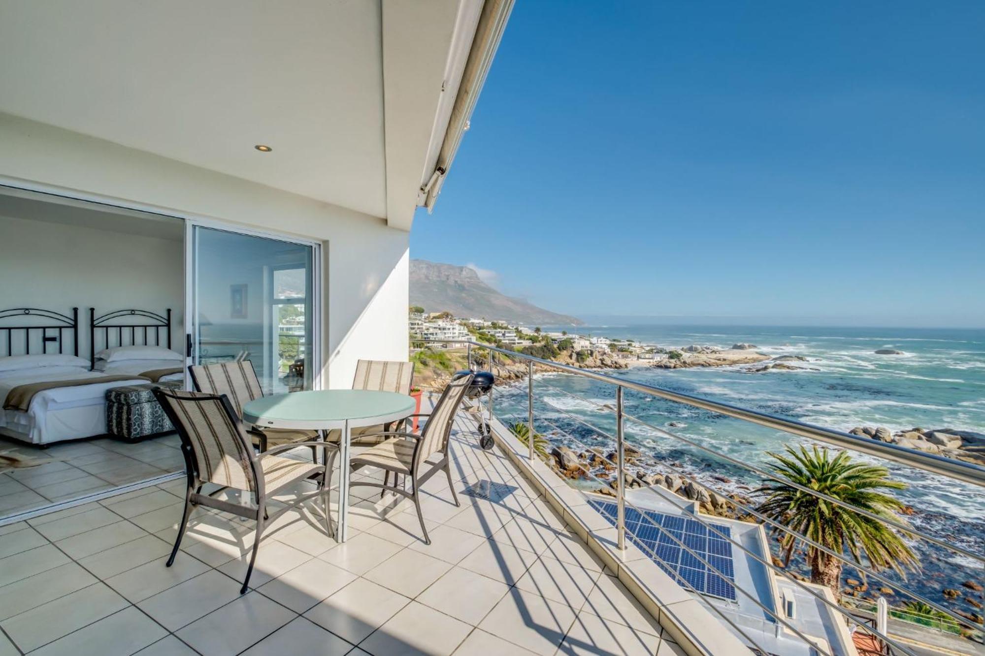 Camps Bay Terrace Penthouse Apartment *